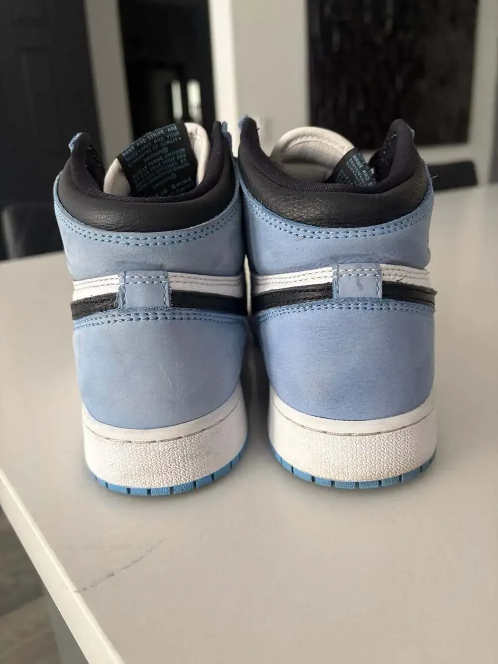 Air Jordan 1 Retro High OG University Blue